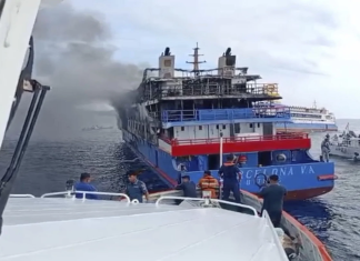 #VIDEO || Incendio en ferry frente a Sulawesi del Norte, Indonesia