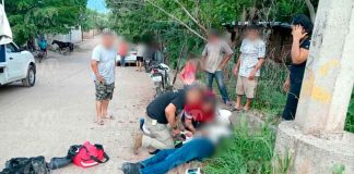 Se registra choque entre 2 motociclistas en el municipio de Huetamo