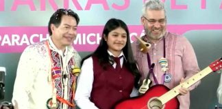Entrega Gobierno del Estado guitarras para los programas México Canta y Michoacán Toca