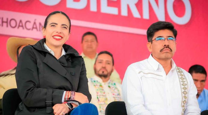 La transformación también se construye desde las comunidades: Giulianna Bugarini en foro con el presidente de la Corte