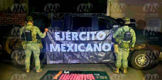 Defensa asegura camioneta con material bélico y casi 6 mil pastillas de “éxtasis”, en Tangancícuaro
