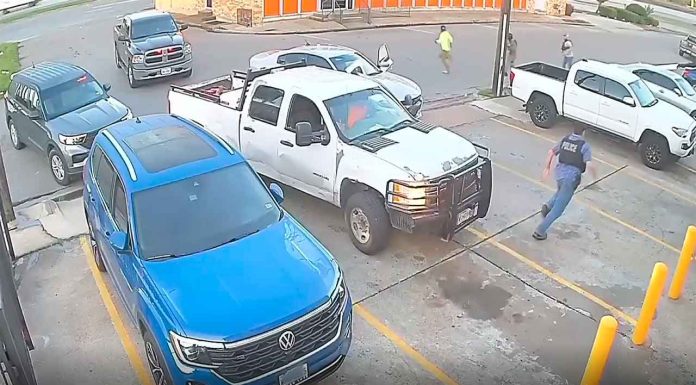 #VIDEO || Agentes de ICE persiguen a migrantes trabajadores en operativo en el sureste de Houston