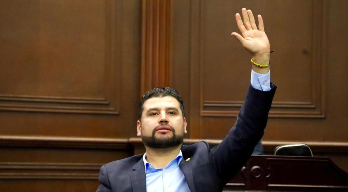 En momento decisivo, Octavio Ocampo llama a cerrar filas por la seguridad y respalda designación del nuevo Fiscal