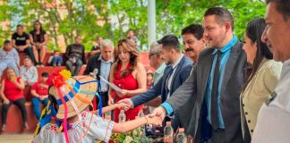 Presidente Municipal de Jiquilpan agradece distinción como padrino de generación