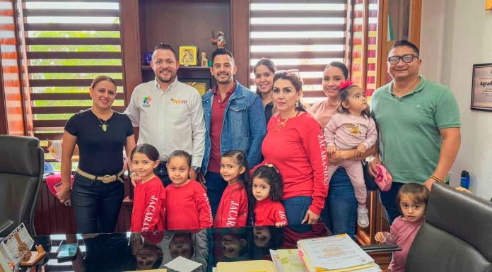 Presidente Municipal de Jiquilpan reconoce y respalda a las Escaramuzas “Caballito de Palo Jacarandas” rumbo al Encuentro Nacional