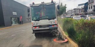 Gobierno de Morelia refuerza limpieza con barrido mecánico en Avenida Madero Poniente