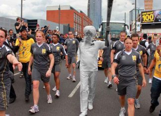 #VIDEO | Adiós a una leyenda: Fauja Singh, el maratoniano centenario, parte tras trágico accidente