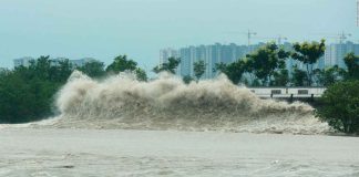 #VIDEO ||🌀 ¡Impactante llegada del tifón Co-May a China!