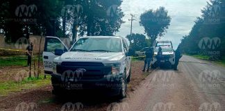 Abandonan un ejecut4d0 frente a secundaria de Patamban