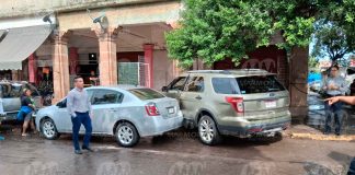 Choque entre tres vehículos provoca cierre vial en #Michoacán