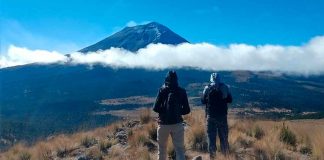 Localizan con vida a tres senderistas perdidos cerca del Iztaccíhuatl