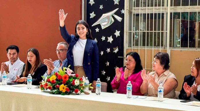 La educación es la base de un Ario más justo y con más oportunidades para todas y todos: Yohana Mendoza, presidenta municipal