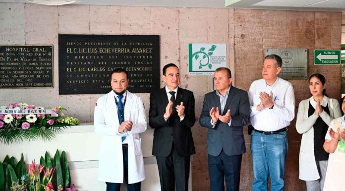 Carlos Soto reconoce el papel histórico y social del IMSS en Zamora durante el 54 aniversario del HGZ No. 4