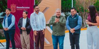 Alexis Velázquez inaugura calle en la Tenencia de Capacho