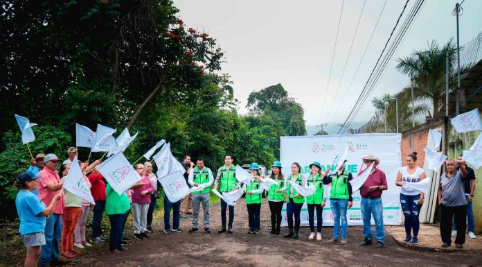YOHANA MENDOZA, PRESIDENTA MUNICIPAL DE ARIO ARRANCA OBRA PÚBLICA DE PAVIMENTACIÓN EN TENENCIA DR. MIGUEL SILVA.