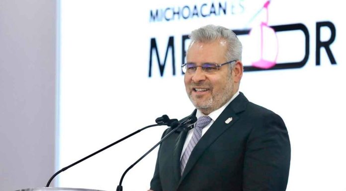 Destinados 2 mil 393 mdp en créditos para negocios: Bedolla