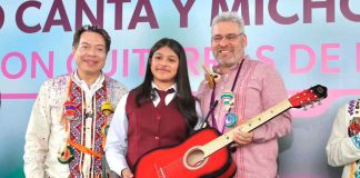 Con entrega de guitarras de Paracho a secundarias se reforzará la producción de artesanos: Bedolla