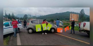 Con bloqueo sobre la carretera Pátzcuaro-Quiroga, familiares y amigos exigen aparición con vida de Leodegario Ceras Cuiriz