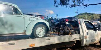 Motociclista queda herido en choque contra auto en Morelia