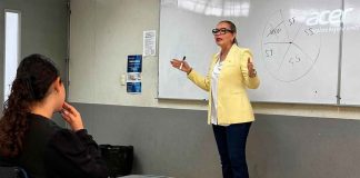 Rectora de la UMSNH motiva a estudiantes de nuevo ingreso en la FCCA durante curso de inducción