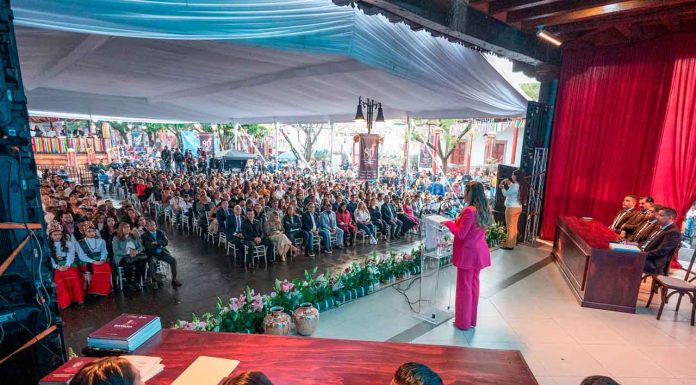 #GALERIA Presenta Dayana Pérez Mendoza, Presidenta de Salvador Escalante 1er Informe de Gobierno