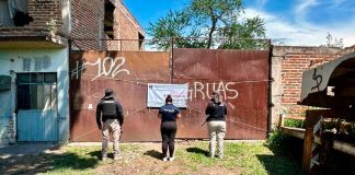 Asegura FGE cuatro vehículos con reporte de robo, durante cateo realizado en la región Ciénega de Michoacán