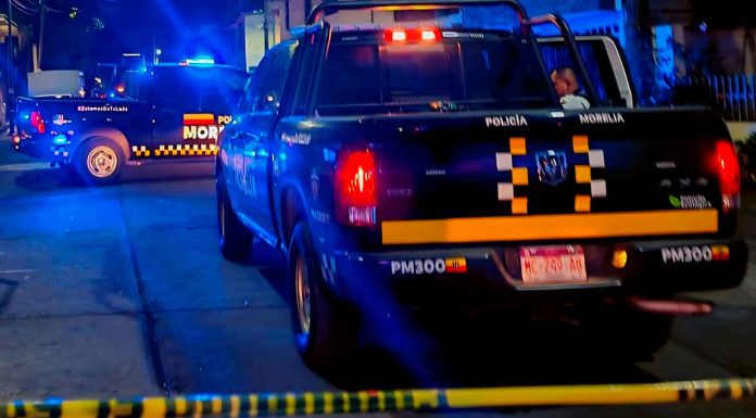 Desde un auto disparan y hieren a un hombre en Morelia