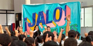 Arrancó caravana Jalo x las Mujeres; llevó productos menstruales a Apatzingán