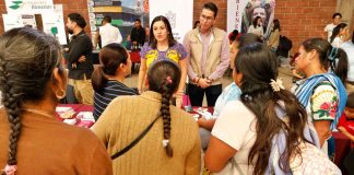 Gobiernos de México y Michoacán atienen causas de la violencia en comunidades indígenas