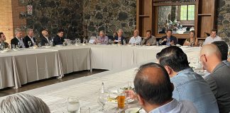 Se reúne Alfonso Martínez con empresarios de Uruapan