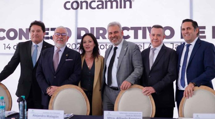 Presenta Bedolla a industriales del país beneficios del Polo Bienestar Parque Bajío