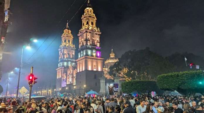#VIDEO | Bohemian Rhapsody musicaliza el espectacular encendido de Catedral