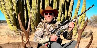 Muere empresario multimillonario tras ser embestido por un búfalo al que intentaba cazar