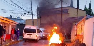 A golpes, matan a asaltante de tortillería en #México; su cómplice fue rescatado