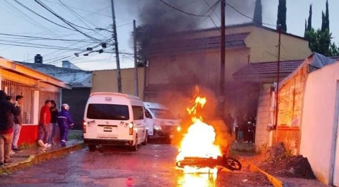 A golpes, matan a asaltante de tortillería en #México; su cómplice fue rescatado