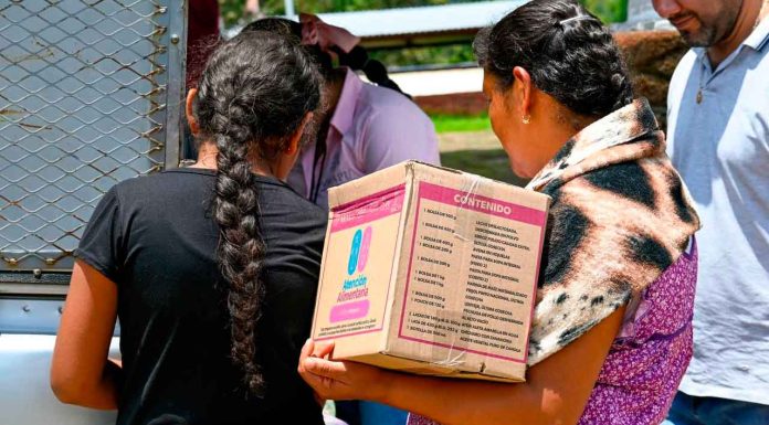 DIF Zacapu entrega apoyos alimentarios en la comunidad de Las Canoas
