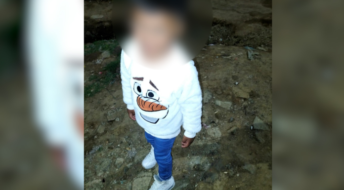 Entre porras y globos blancos despiden a Fernandito, menor asesinado por una deuda de mil pesos