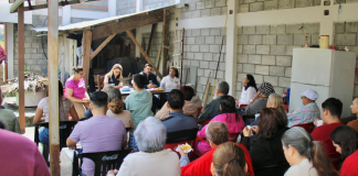 Yankel Benítez acompaña a vecinos de colonia Ríos Mexicanos en gestiones ante CFE