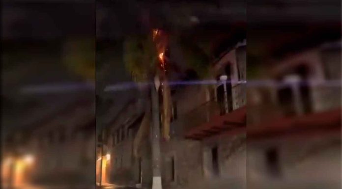 #VIDEO || Impactante caída de rayo en Morelia queda captada en video