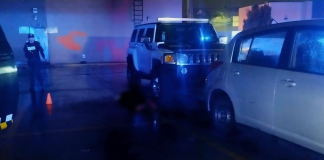 #Seguimiento || Sujeto es asesinado a balazos frente a bar Sala del Desamor, en la colonia moreliana Las Américas, Morelia