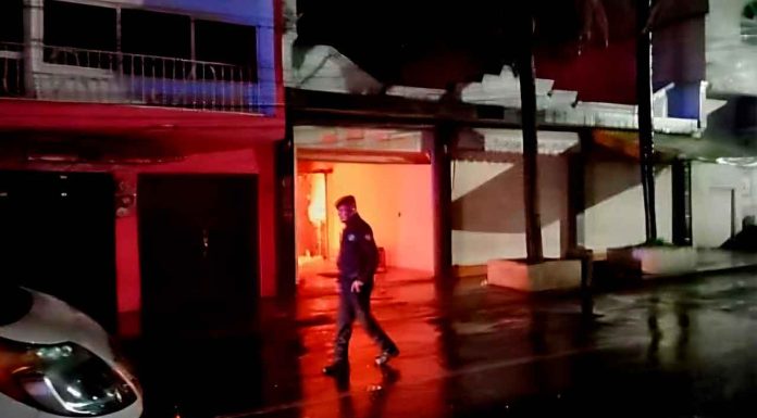 #IMAGENES Incendian casa de alcaldesa de Queréndaro