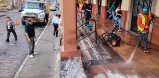 Gobierno de Morelia realiza limpieza integral del Mercado Nicolás Bravo