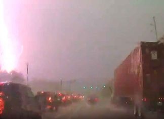 #VIDEO || Rayo provoca apagones y caos vehicular en Carolina del Sur