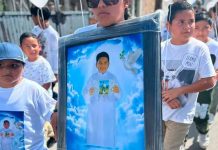 Santiago, niño asesinado con un machete, y su madre ya habían sido violentados por su papá; “autoridades sabían”