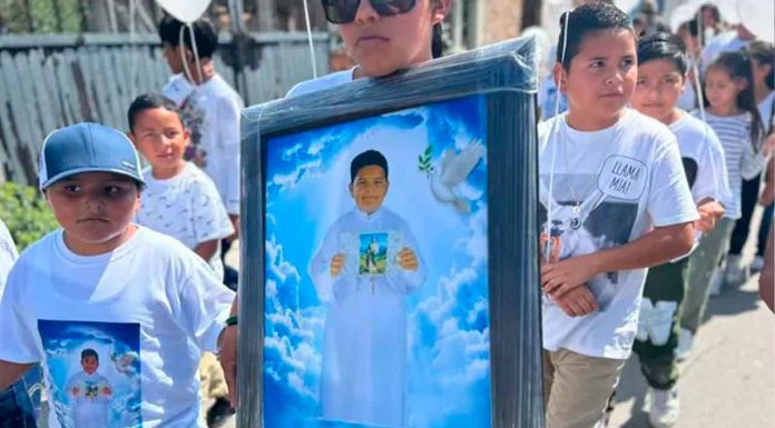 Santiago, niño asesinado con un machete, y su madre ya habían sido violentados por su papá; “autoridades sabían”