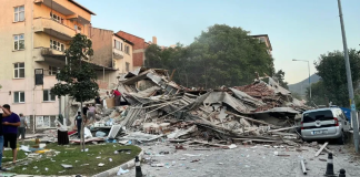 #VIDEO || Sismo de magnitud 6.1 provoca el colapso de al menos 12 edificios en Turquía