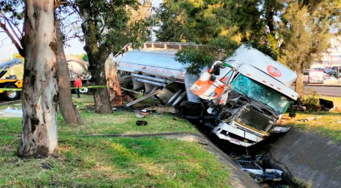#VIDEO || Ocurre doble percance de tractocamiones en el Libramiento Norte de Morelia