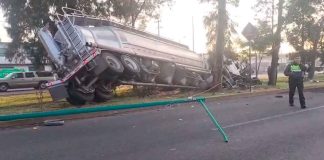 #VIDEO || Aparatoso choque de tractocamiones en Morelia deja solo daños materiales