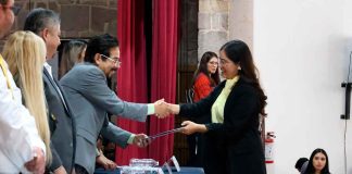 A mantenerse actualizados de manera permanente invitan a graduados de la Licenciatura en Enfermería