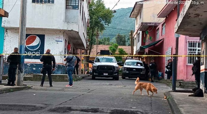 Tres heridos deja agresión armada frente a central camionera de Uruapan